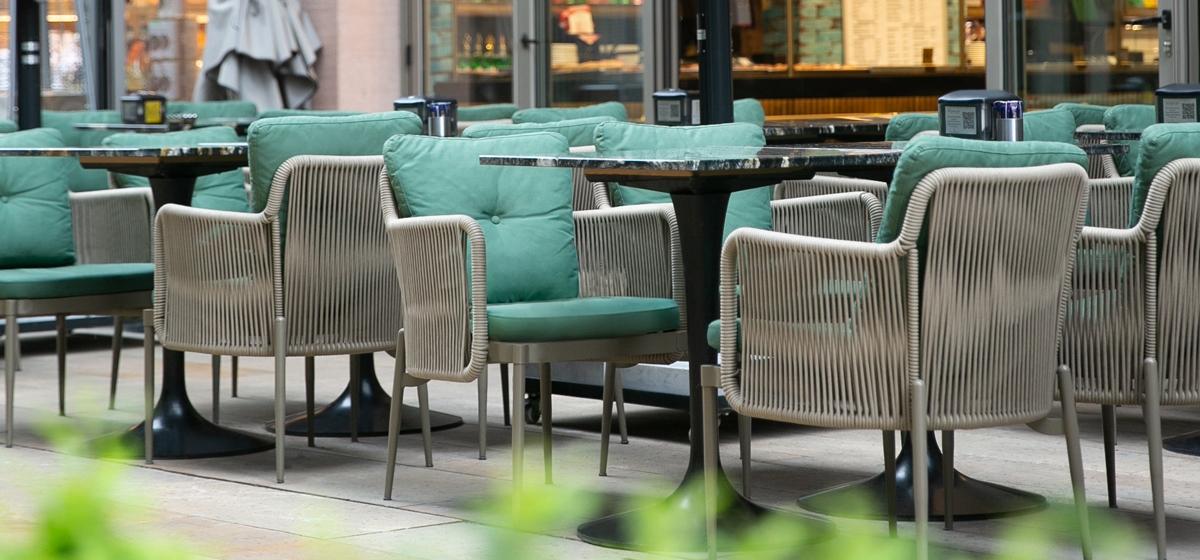 lian table base gallery 3