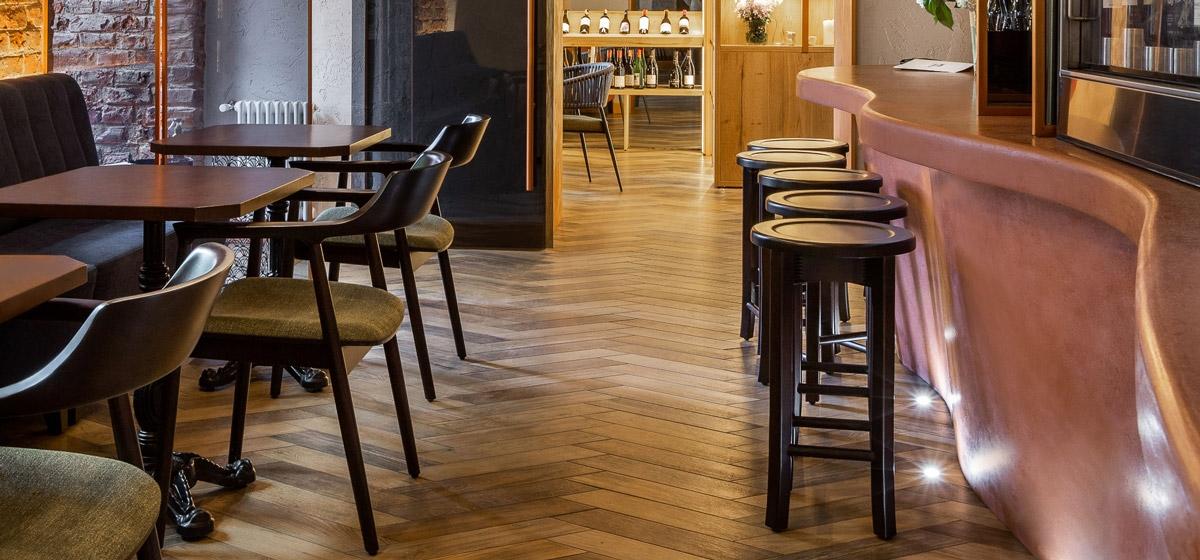 oasis wood bar stool gallery 3