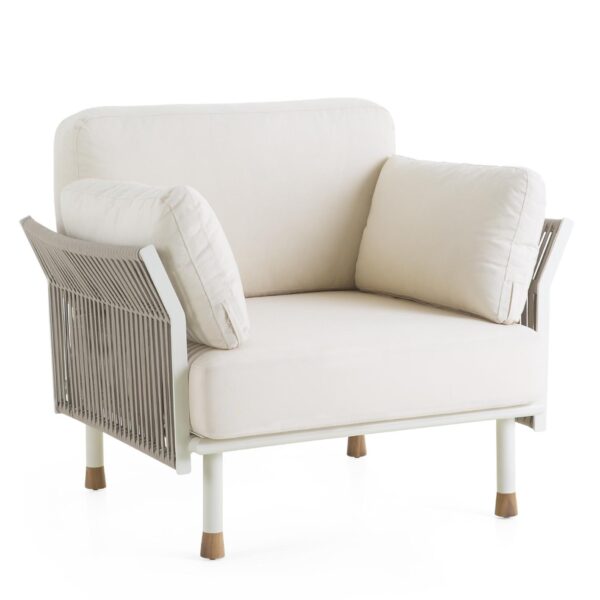 torre armchair image 1